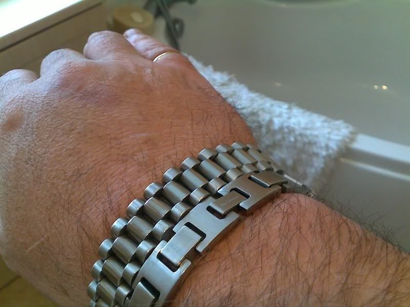 Where can I get a replacement gold bracelet for Rolex?